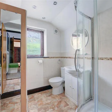 Vakantiehuis Modern Holiday In With Private Garden *